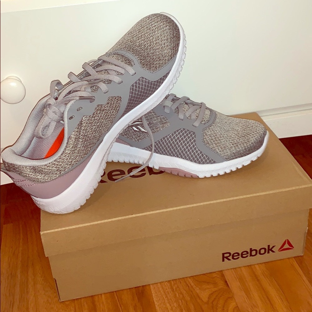 Brand new Reebok Flexagon Force running shoes:)